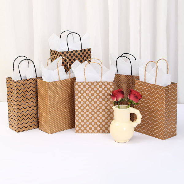 24 stk. gaveæsker med 24 servietter, gaveposer med håndtag, brune gaveposer i kraftpapir til fødselsdag, bryllup, babyshower, fest Brown 24 Pack with Tissues 1 count (Pack of 24)