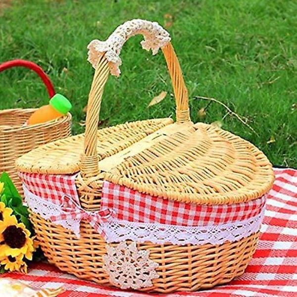 Vævet picnic-kurve med låg - landlig stil med rød- og hvidternet bomuldsfor