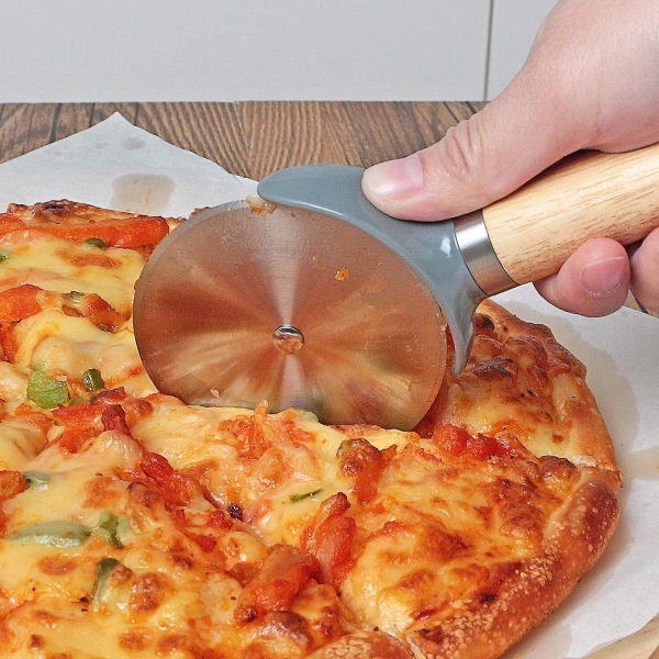 Pizzasaks, pizzahjul med træhåndtag og skarpt blad i rustfrit stål af fødevarekvalitet, letvægts, 21 cm