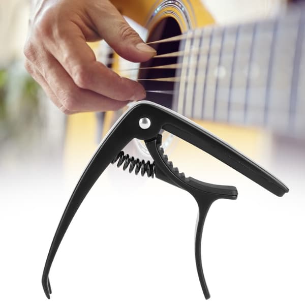 Gitarr Capo med Plektrumfunktion för Ukulele Elgitarr Folkgitarr (Svart)