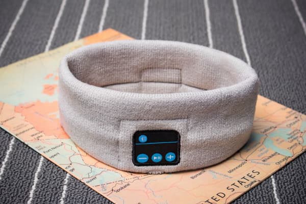 Sovhörlurar Bluetooth-pannband, justerbart mjukt sovhörlurar-pannband, långtids-spelhörlurar-band Ljusgrå