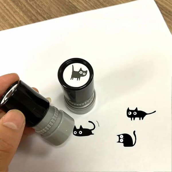 Sort Kat Stempel - Selvfarvende med Sødt Killingemønster - til Dagbøger og Kort A