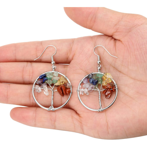Kvinners sølv Livets tre dråpe øreringer 7 Chakra Matural Tumbled Gemstone Wire Wrapped Crystal Dangle Dangly øreringer for jenter damer Bohemian J