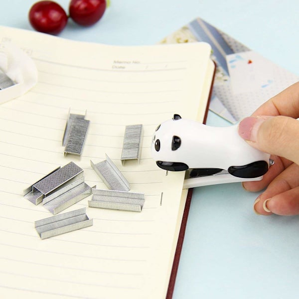 Bärbar Mini Söt Panda Häftapparat Set med 1000st No.10 Klammer för Kontor Skola Hemma eller Rese Användning