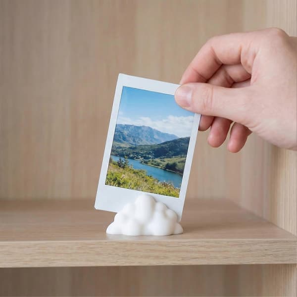 Fritstående noteholder – til sticky notes og beskeder – til arbejde og studie