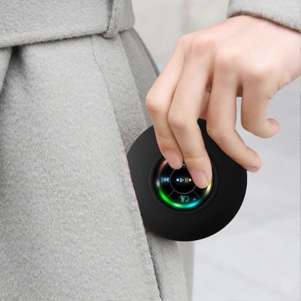 Bluetooth-kompatibel bruserhøjttaler med LED-lys, stabil forbindelse, IPX4 vandtæt, bærbar