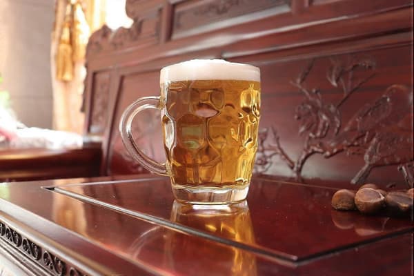 Pint Ølkrus med Dimpler, Sæt med 2 - Kraftigt Britisk Pubglas med Hank