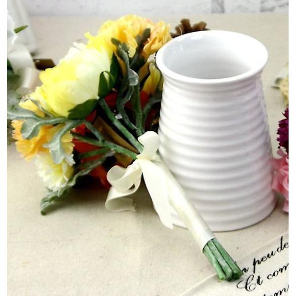 Moderna små 5-tums räfflade vita keramiska blombukettvaser, set med 2