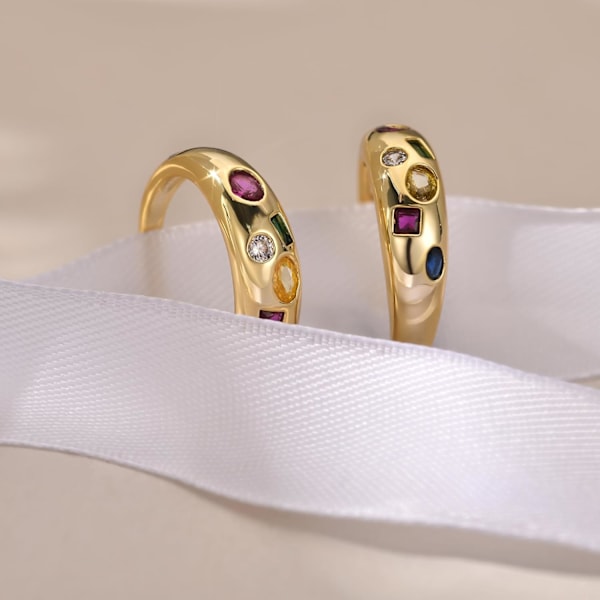 Kraftiga guldpläterade ringar för kvinnor - Trendiga kubiska zirkonium 14k guld fyllda stapelbara ringar MultiStone Dome Ring 7