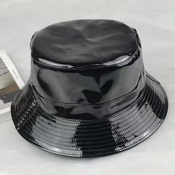 Sød spandhat strand fiskerhatte til kvinder, vendbar dobbeltsidet slid PU Leather Black