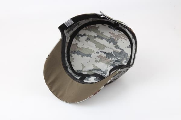 Militärens armékeps kamouflage platta armkeeps