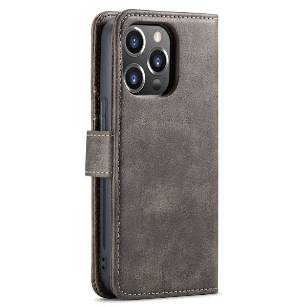 DG.MING 2-in-1 Magnet Wallet iPhone 15 Pro Brown