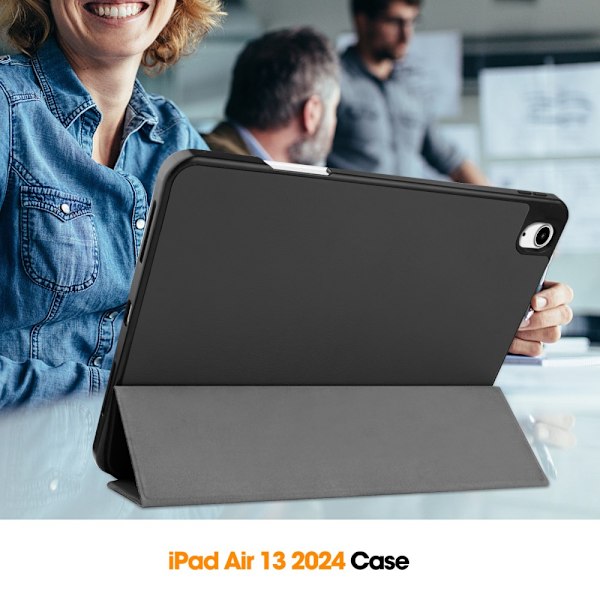 iPad Air 13 1st Gen (2024) Fodral Tri-Fold Med Pencil-hållare Sv