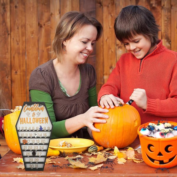 Halloween nedtællingskalender i trækisteform til 2 stk. festlig indretning
