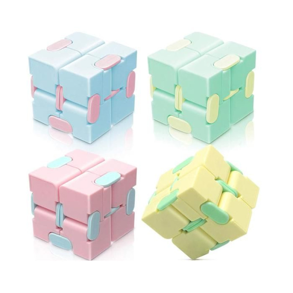 Sæt med 4 Fidget Infinity Cubes, Infinity Cube Sæt, Mini Infinity Cube Dræb Tid, Dekompressions Cube Legetøj, Afslappende Legetøj til[YJD]