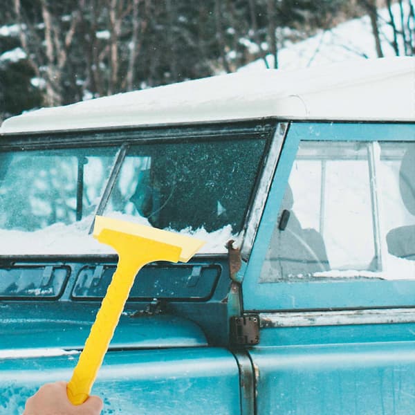 Snøskrape til bil med kort håndtak gul