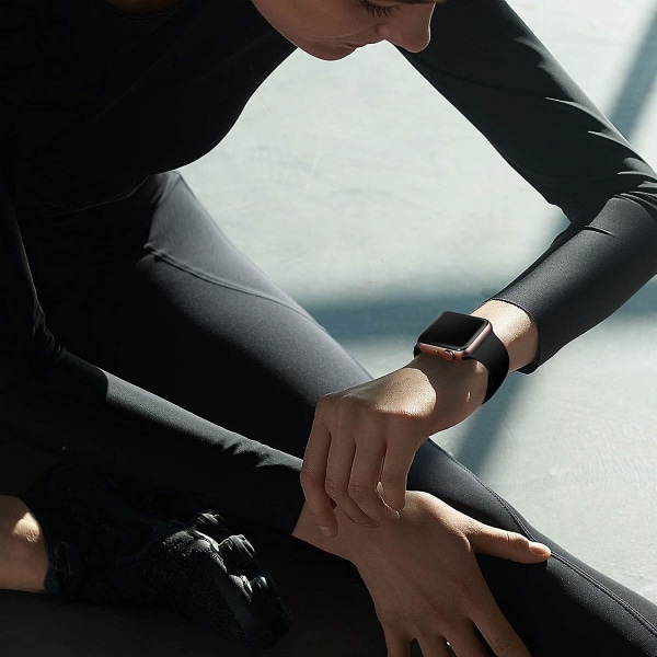 Silikonrem kompatibel med Apple Watch-rem 40 mm 38 mm 41 mm, erstatningsstropper for Iwatch Se Series 8 7 6 5 4 3 2 1, svart, liten