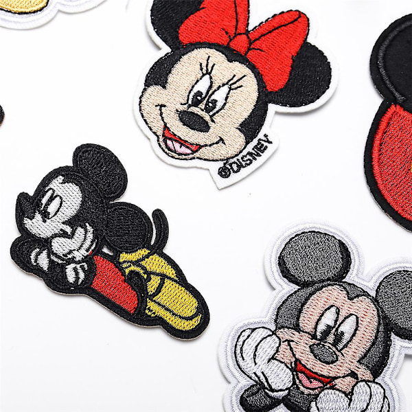 11 st Mickey Minnie Mouse Sy på/Stryk på Lappar, Cartoon DIY Broderade Applikation Reparationslapp för Jackor, Jeans, Byxor, Kläder [DB]