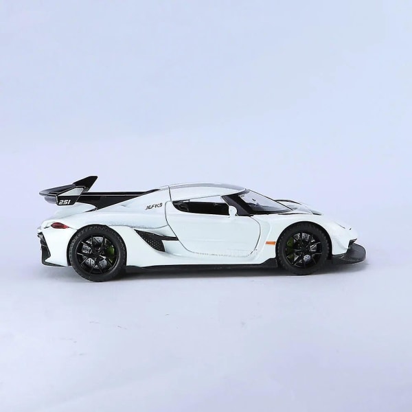 1/32 Koenigsegg Legetøjsbil Model Diecast Simulation Med Lyd Træk Tilbage Model Sportvogn Legetøj Til Dreng Fødselsdag Gave Samling [DB] Black