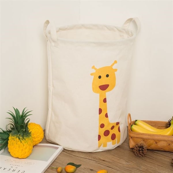 Vasketøjskurv til børneværelset Foldepose Giraf