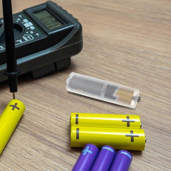Hvid batterikonverter til AAA til AA-adapter 10 stk. letvægtsholdere
