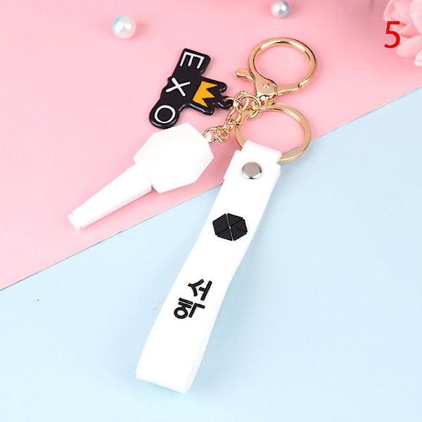 1 st Kpop Bts Twice Nct Exo Blackpink Got7 Ljusstavspendant Nyckelring Snodd Db N5 1 Pcs