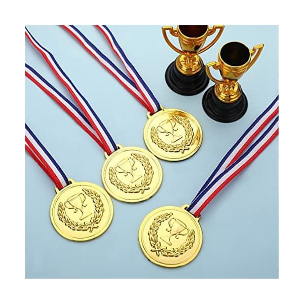 50 stk plastik guldmedalje til børn 2,36 tommer trofæ vinder medaljer til præmier med halsbånd deltagelse medaljer Db gold