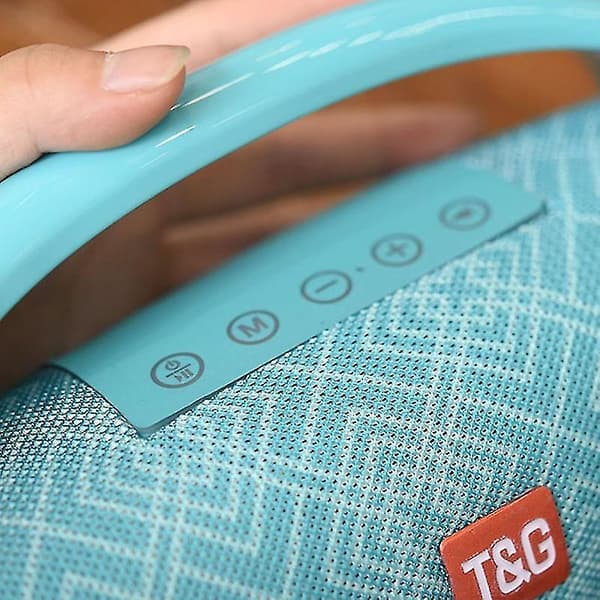 Bluetooth-kaiutin TG136, kannettava Bluetooth-kaiutin radiolla, muistikorttipaikalla ja LED-taskulampulla