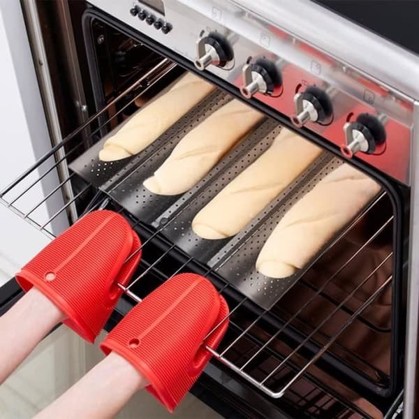 4 Baguetteform, Perforeret Non-Stick Bageplade, Essentielt Tilbehør til Perfekte Baguetter, Gør-det-selv