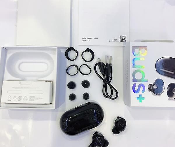 Nye Buds+ True Wireless Stereo Bluetooth-headset med trådløs lading [DB] Black