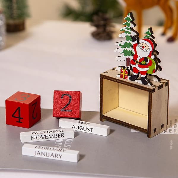 Julekalender i tre med juledekorasjon til bordpynt DB