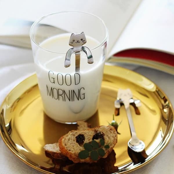 Sæt med originale kattekaffeskeer til dessert