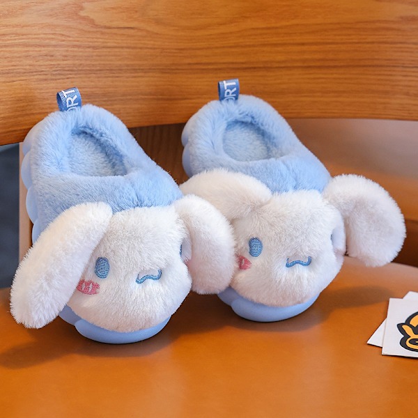 Nya Sanrioed Tofflor Cinnamoroll Plyschskor Halkfria Kawaii Anime Kuromi My Melody Dam Hemma Bomullstofflor Vinter Flickor Present [DB] 37-38(insole22.5cm) cinnamoroll