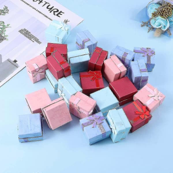 24 st presentaskar för små smycken, 4x4x3 cm presentaskar med lock och rosett[DB]