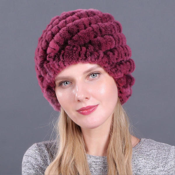 Dame Fur Beanie Hat med Plyslag for at Holde Varmen til Kolde Vinterudendørsaktiviteter [DB] 12
