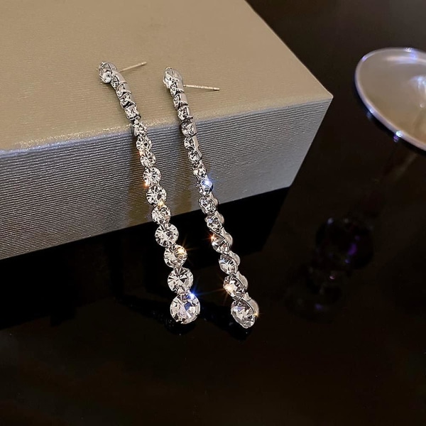Dangly Crystal Chain -korvakorut: Pitkät roikkuvat korvakorut häihin ja juhliin
