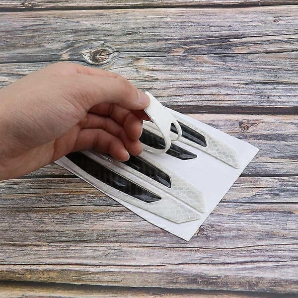 4-pack Antikollisionsdekaler för bildörrar - Reflexremsor för nattsäkerhet - 3D [DB]