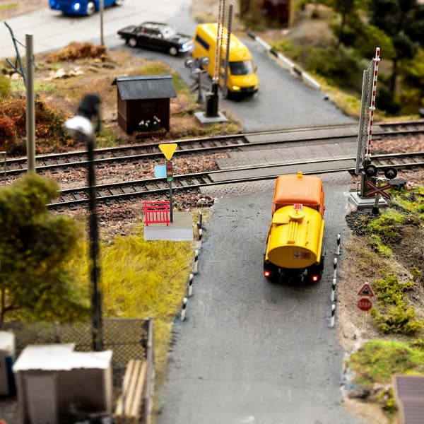 Miniature trafiklampe harpiksdekoration til diorama 2 stk. sæt[DB]