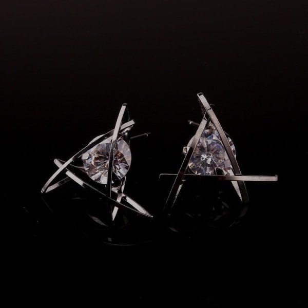 Triangelörhänge med enkel diamant grå M