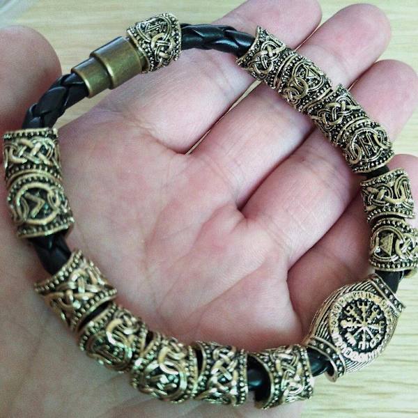 Runic Runes charm pärlor viking armband Brons one size