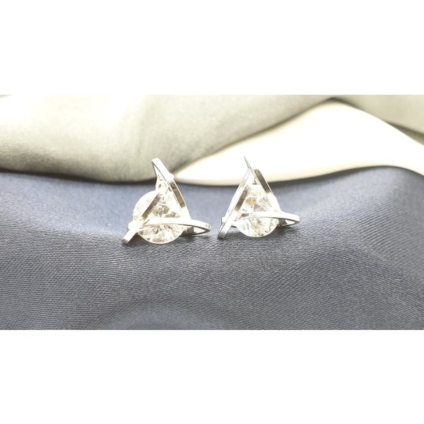 Triangelörhänge med enkel diamant Silver M