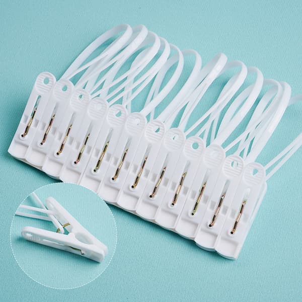 12-pack Plastic Clothes Pegs with Windproof Clotheslines