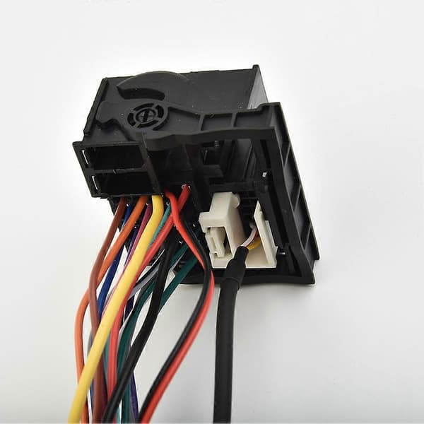 Bluetooth 5.0 musikljudadapter med mikrofon, Plug and Play, kompatibel med E60 E61 E63 E64 E65 E66 E81 E82 E87 E90 E91 E92 2004-2006