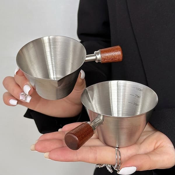 Espressomålebeger i rustfritt stål med valnøtthåndtak, 100 ml gradert kopp, sett med 2