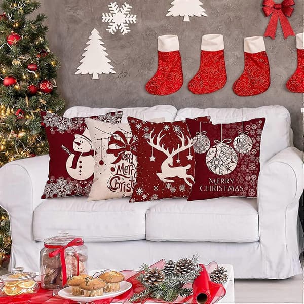 4 julepuder – sofa/sengedekoration