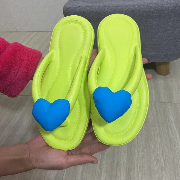 Regnbågsfärg Flip Flops Dam Ytterkläder Sommar Hjärta Strandsandaler Mjuk sula Tofflor Inomhus Paltform EVA Dam Skor Tofflor Yellow--A 36-37(23-23.5CM)