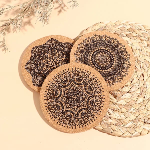 12 stk. Mandala Design Runde Træunderlag med Holder