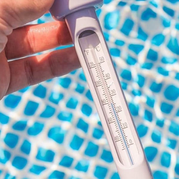 Högprecis, responsiv pooltermometer för noggrann temperaturövervakning