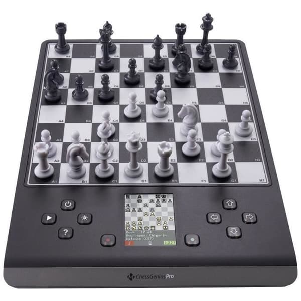 Elektroniskt schackspel - MILLENNIUM - Chess Genius Pro M815 - AI - Magnetiska bönder - Trycksensor