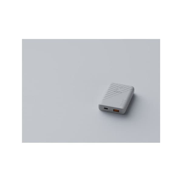 Xtorm GO2 5000MAH EXTERN BATTERI VIT XG2050 Aska